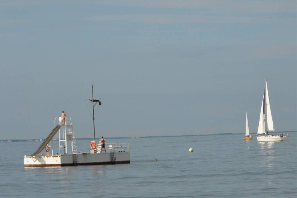 Traveloge Mit Schwimmbad Und Sauna Lubeck Exterior photo