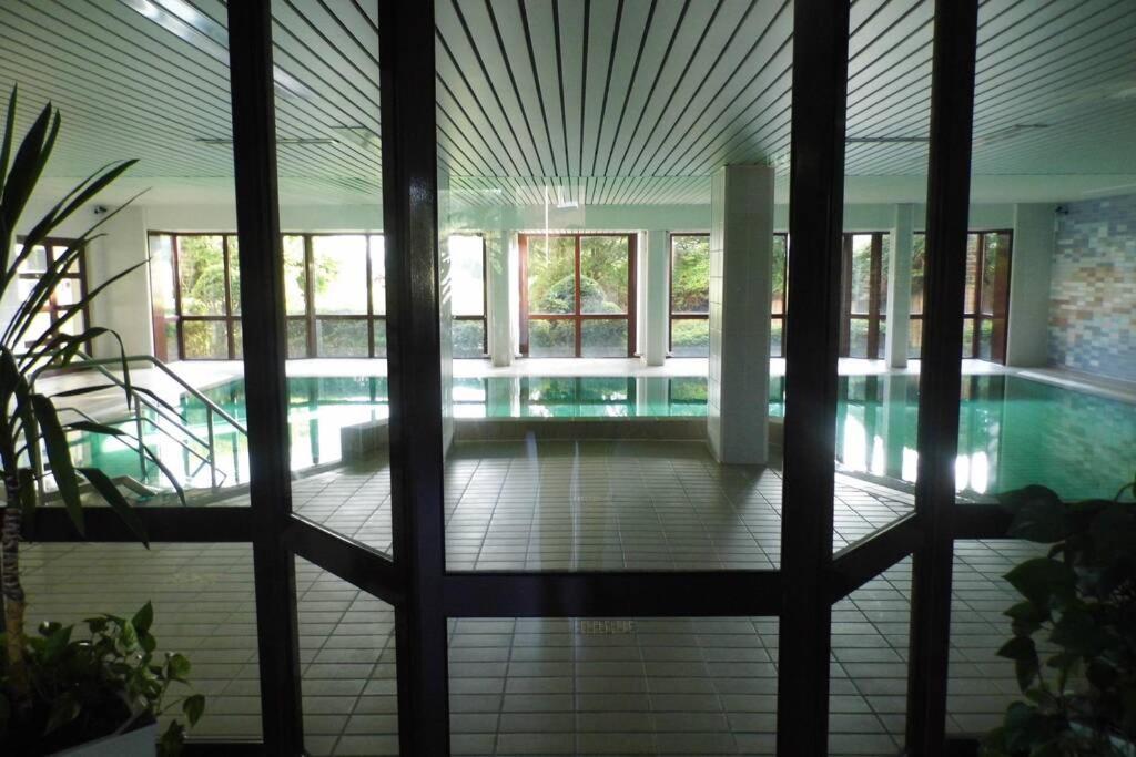 Traveloge Mit Schwimmbad Und Sauna Lubeck Exterior photo