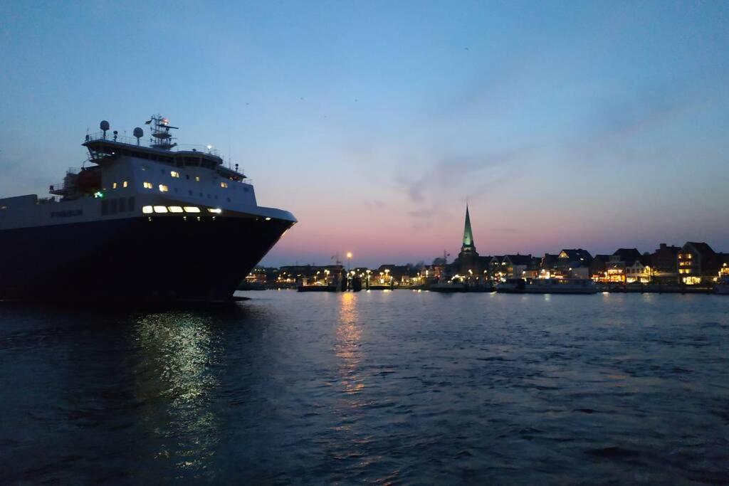 Traveloge Mit Schwimmbad Und Sauna Lubeck Exterior photo